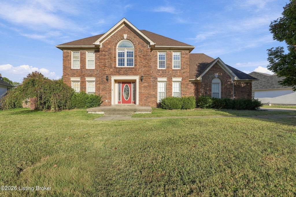 Photo of 10500 Waycross Ave, Louisville, KY 40229 (MLS # 1731200)