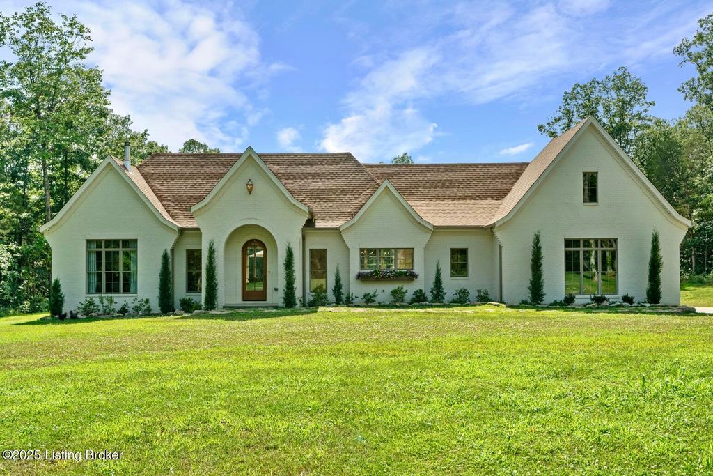 Photo of 1079 Armstrong Ln, Mt Washington, KY 40047 (MLS # 1712904)