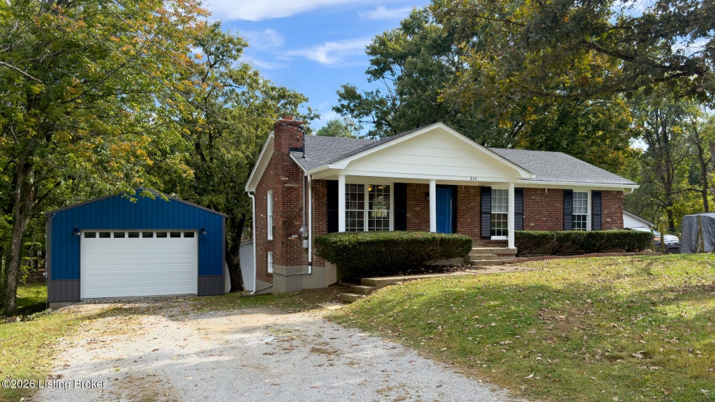 Photo of 230 Willow Dr, Taylorsville, KY 40071 (MLS # 1732003)