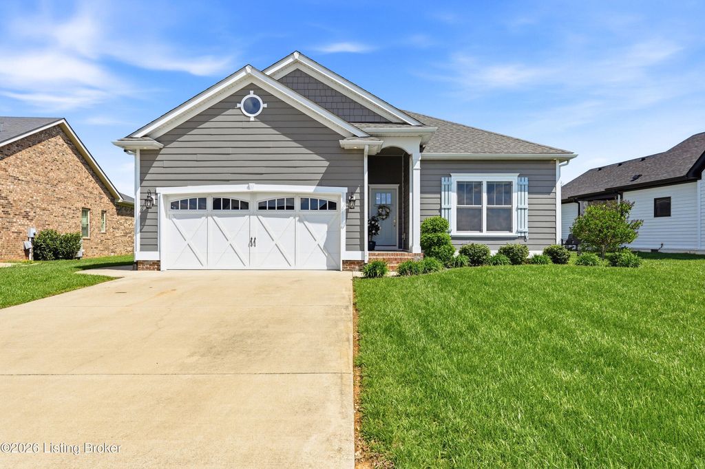 Photo of 157 Remington Dr, Bardstown, KY 40004 (MLS # 1713671)