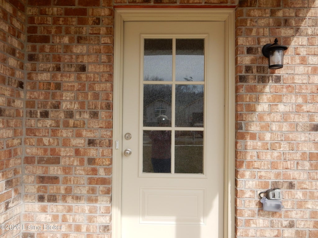Photo of 134 Diane Ct, Lebanon Junction, KY 40150 (MLS # 1733201)