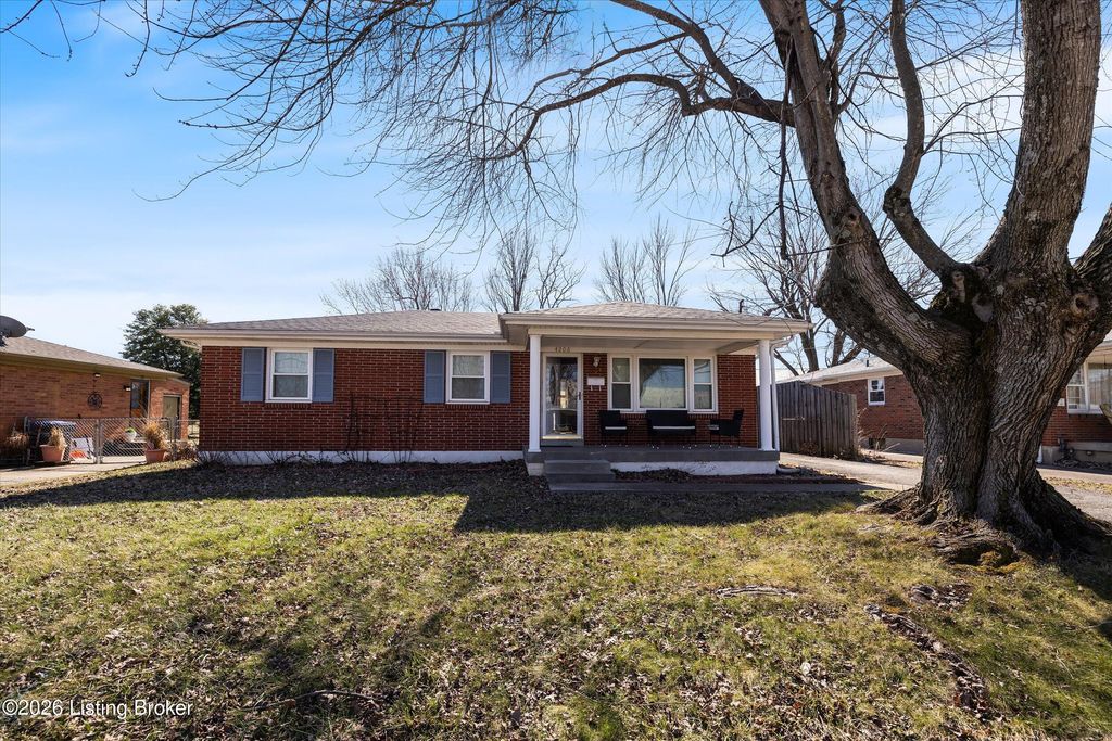 Photo of 4206 Kurtz Ave, Louisville, KY 40229 (MLS # 1710602)