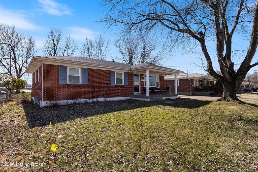 Photo of 4206 Kurtz Ave, Louisville, KY 40229 (MLS # 1710602)