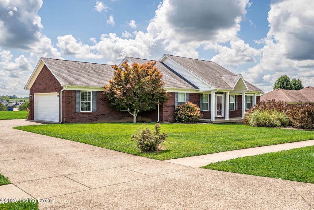 Photo of 110 Savannah Ct, Taylorsville, KY 40071 (MLS # 1727087)