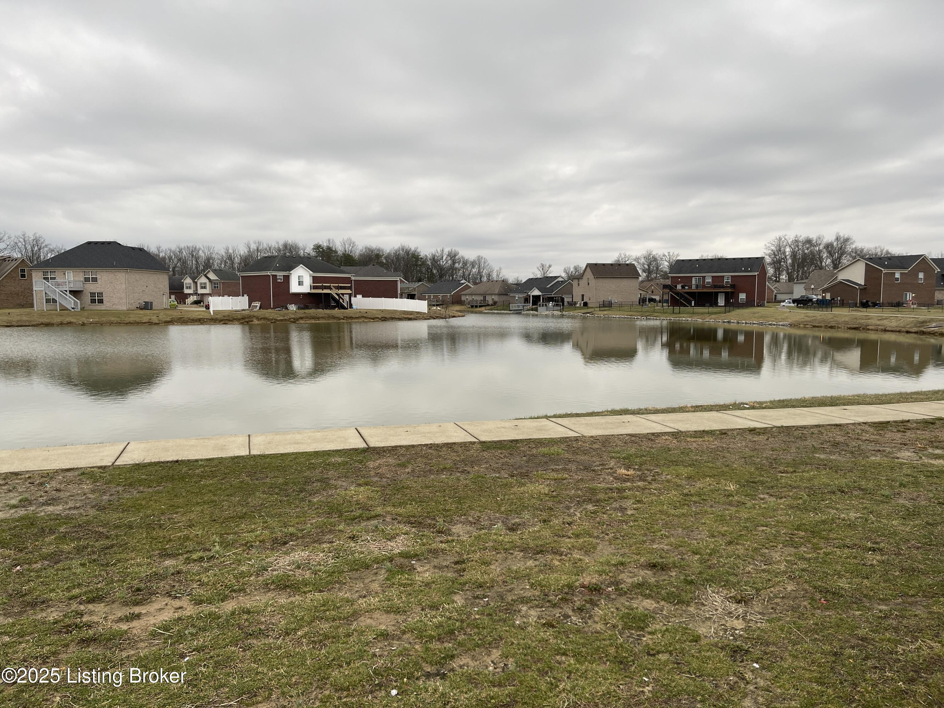 137 Sanctuary Dr, Shepherdsville, Kentucky image 28