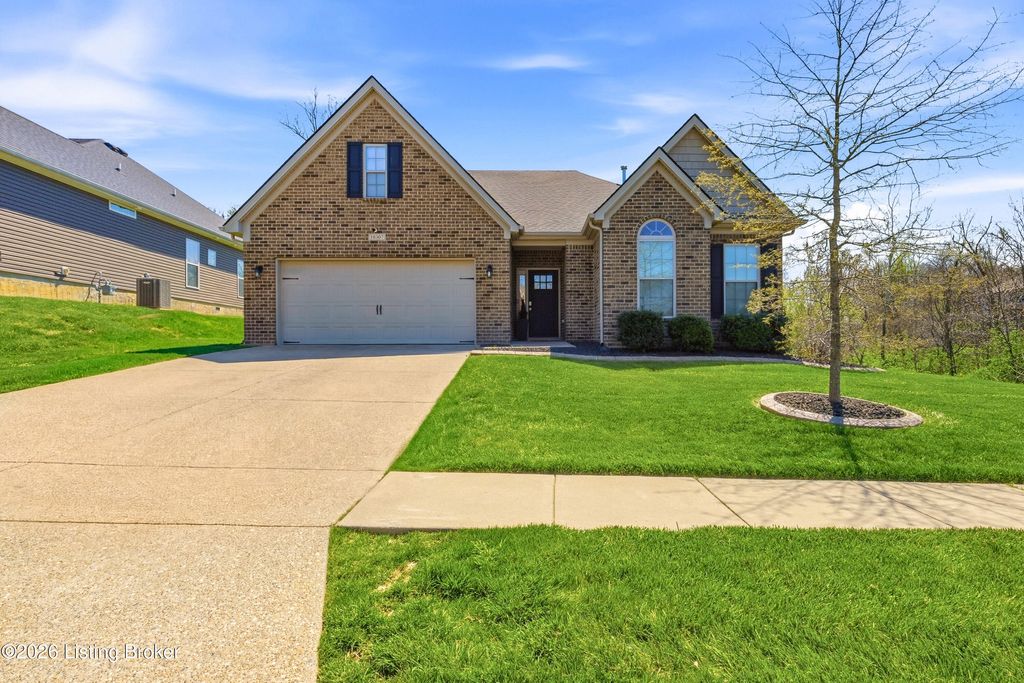 Photo of 10307 Park Lake Dr, Louisville, KY 40229 (MLS # 1713949)
