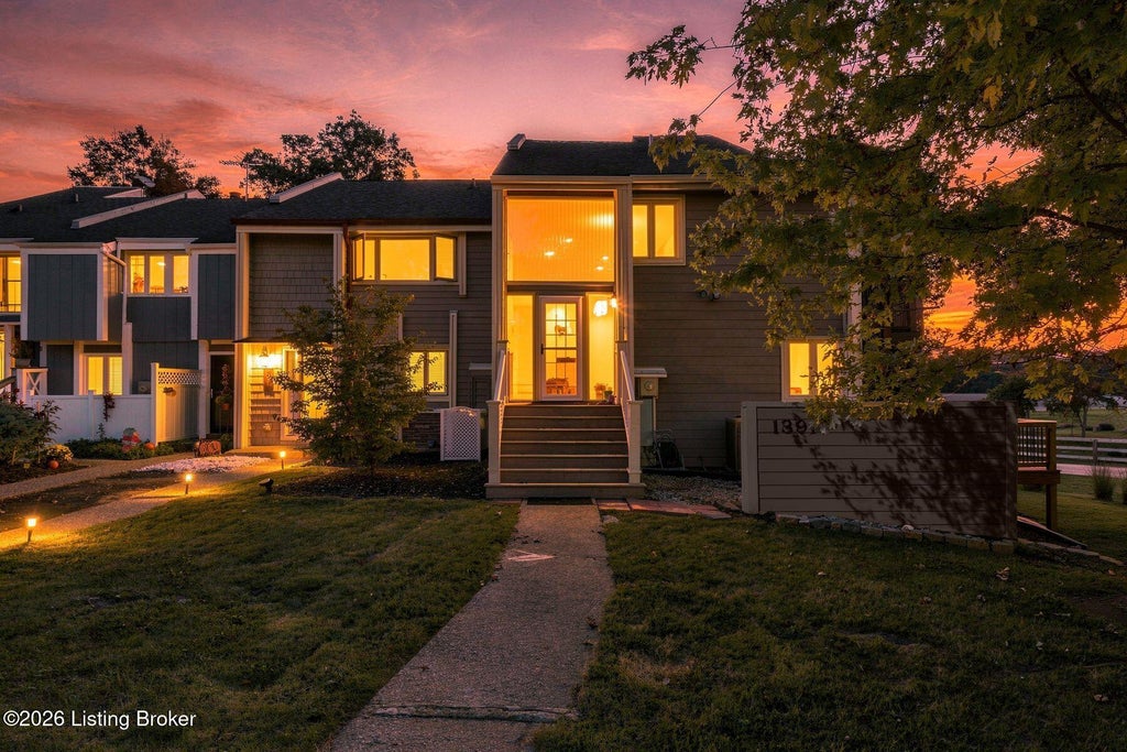 Photo of 13917 Harbour Pl, Prospect, KY 40059 (MLS # 1731818)