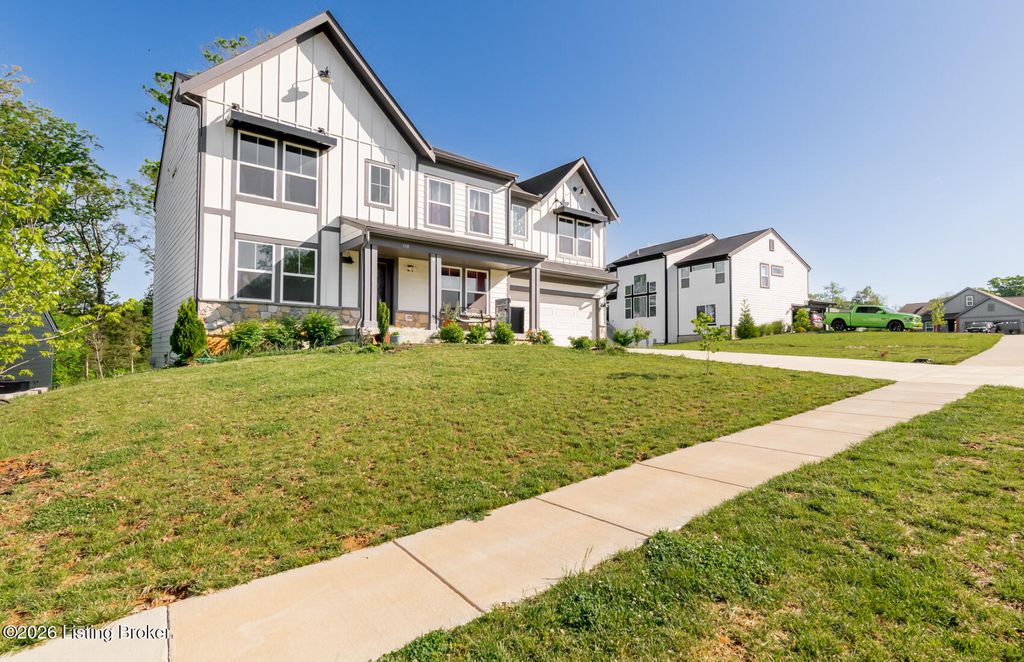 Photo of 108 Strawberry Field Dr, Mt Washington, KY 40047 (MLS # 1716024)