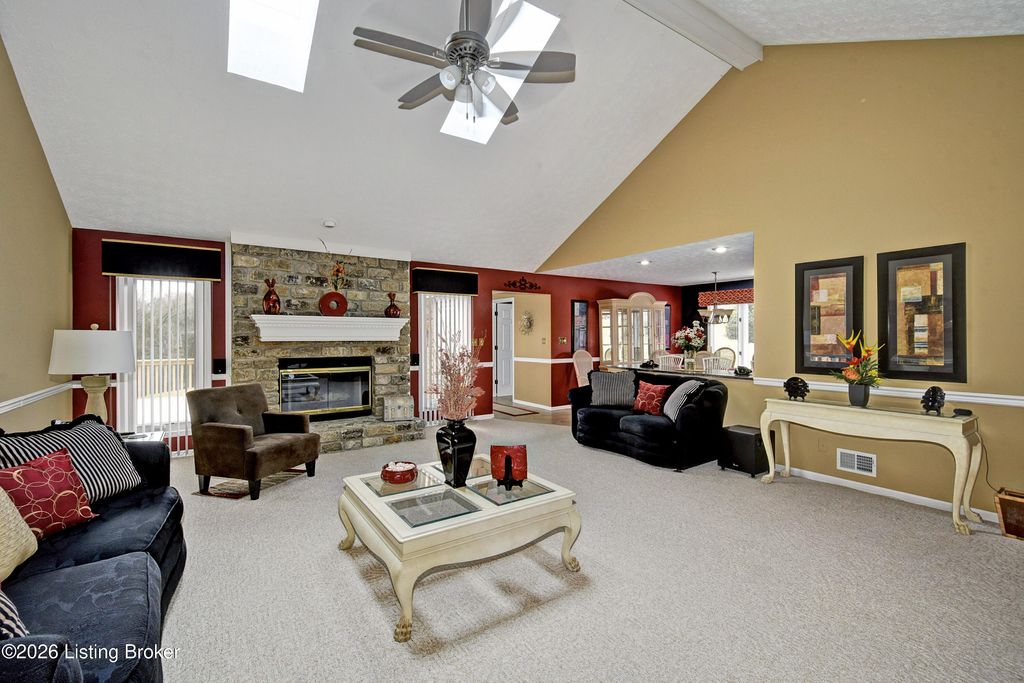 Photo of 360 Rockcastle Villa Dr, Shepherdsville, KY 40165 (MLS # 1709181)