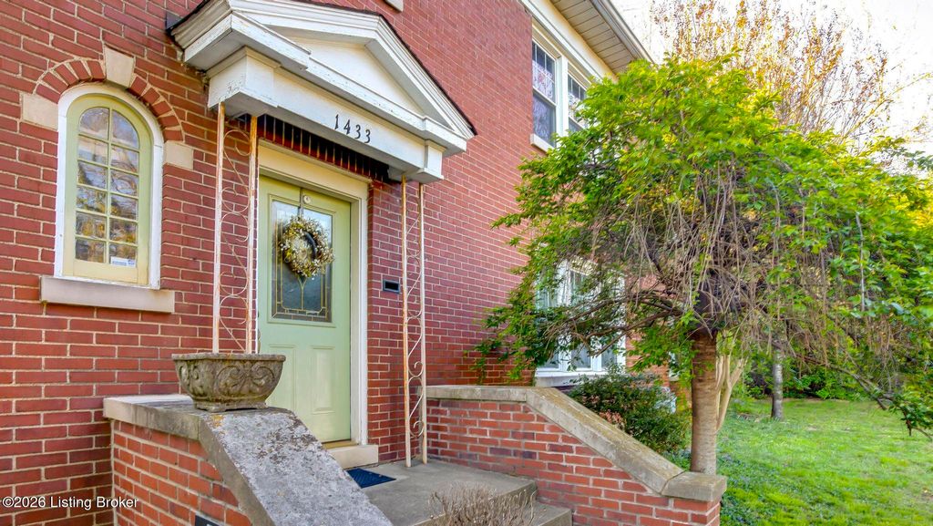 Photo of 1433 Rosewood Ave, Louisville, KY 40204 (MLS # 1713614)