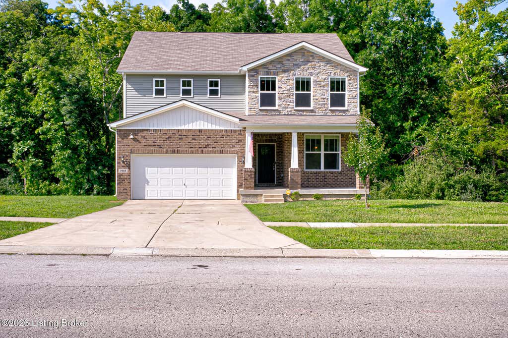 Photo of 3904 Creek Meadow Dr, La Grange, KY 40031 (MLS # 1725125)