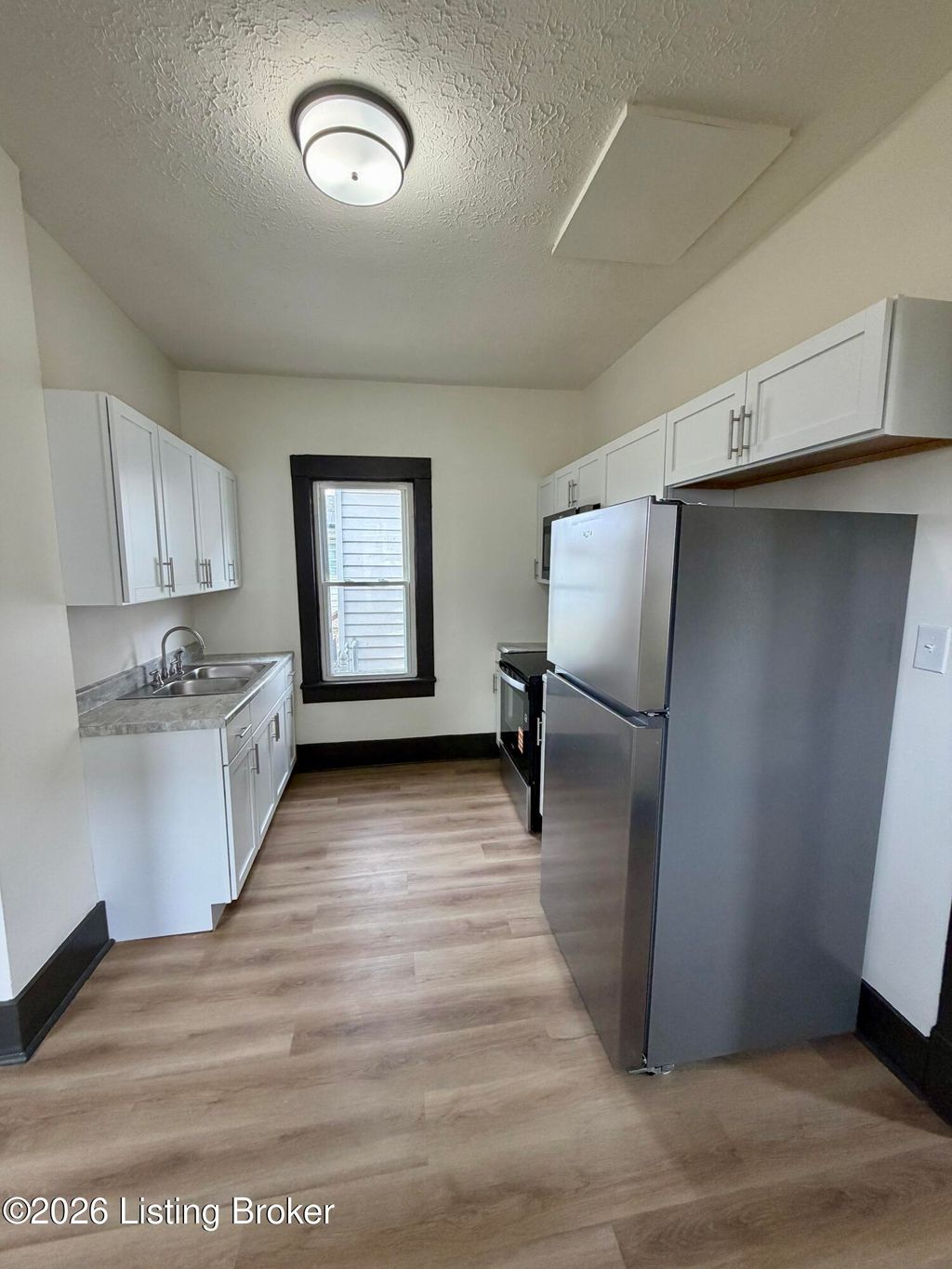 Photo of 1414 Sale Ave, Louisville, KY 40215 (MLS # 1711643)