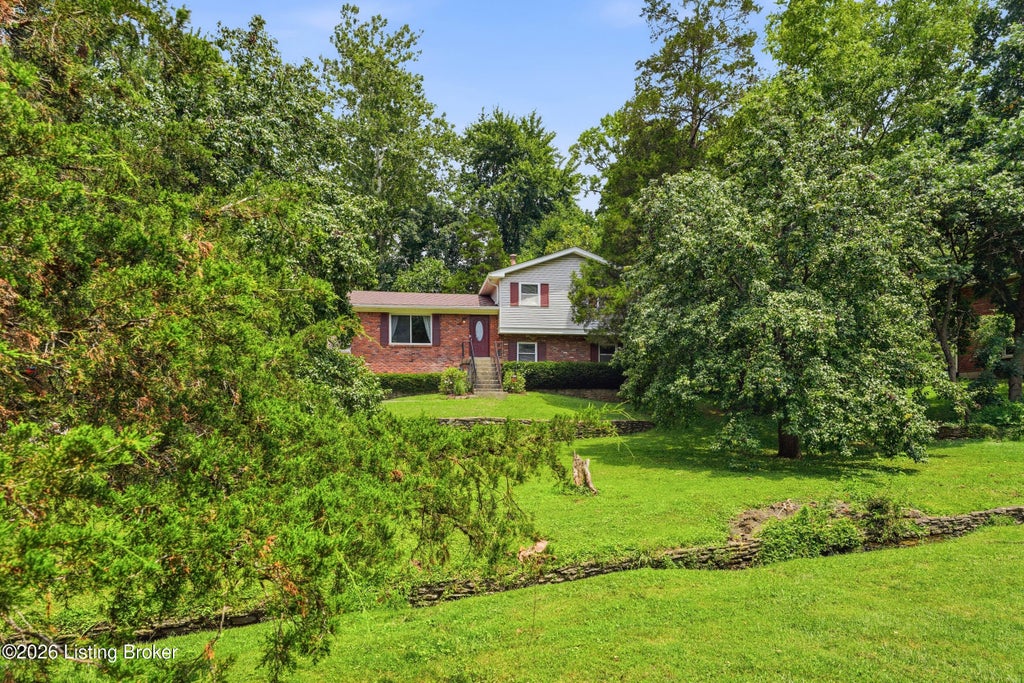 Photo of 5206 Cool Brook Rd, Louisville, KY 40291 (MLS # 1722903)
