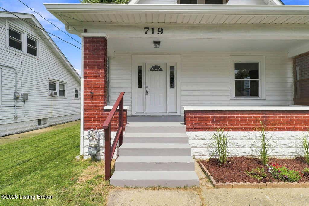 Photo of 719 Camden Ave, Louisville, KY 40215 (MLS # 1726413)