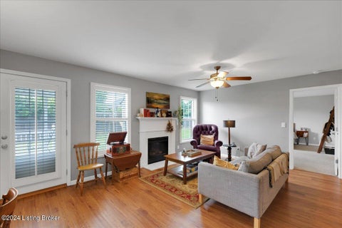 Tiny photo for 2014 Cherrywood Dr, La Grange, KY 40031 (MLS # 1729701)