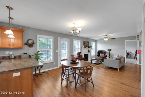 Tiny photo for 2014 Cherrywood Dr, La Grange, KY 40031 (MLS # 1729701)