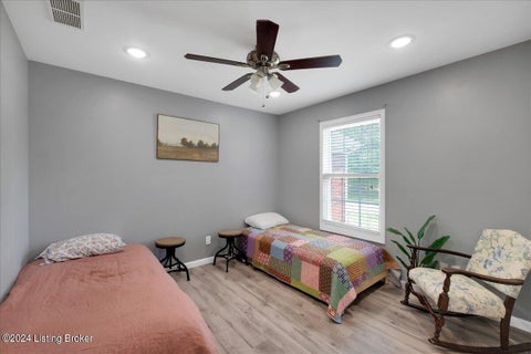Tiny photo for 2014 Cherrywood Dr, La Grange, KY 40031 (MLS # 1729701)