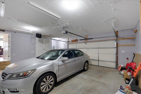 Tiny photo for 2014 Cherrywood Dr, La Grange, KY 40031 (MLS # 1729701)