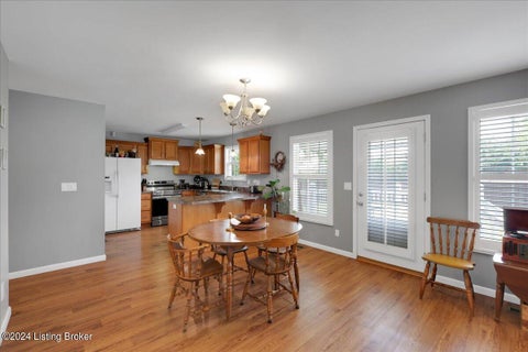 Tiny photo for 2014 Cherrywood Dr, La Grange, KY 40031 (MLS # 1729701)