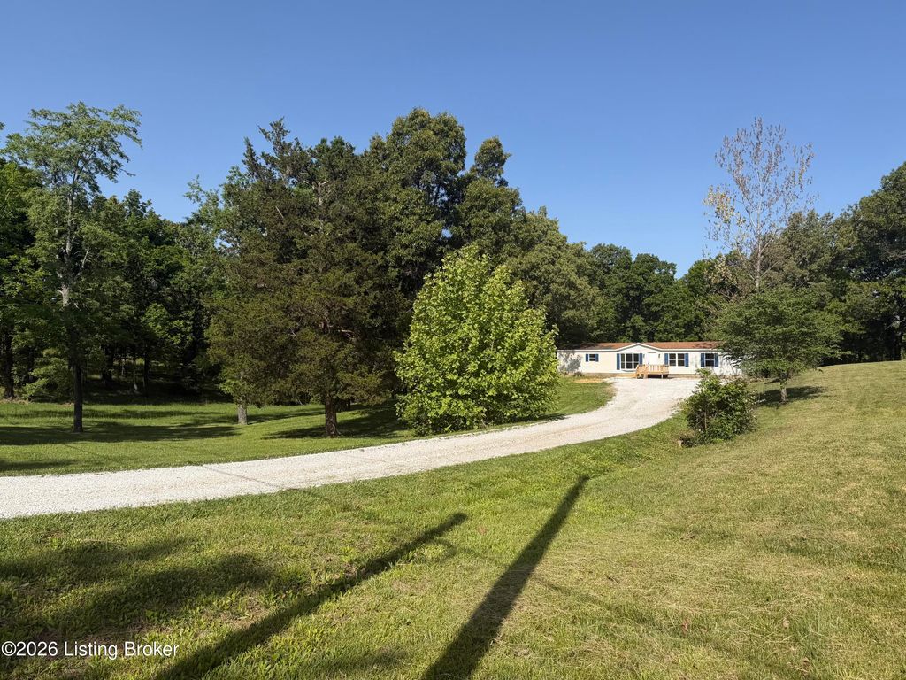 Photo of 238 Soldier Ct, Vine Grove, KY 40175 (MLS # 1717075)