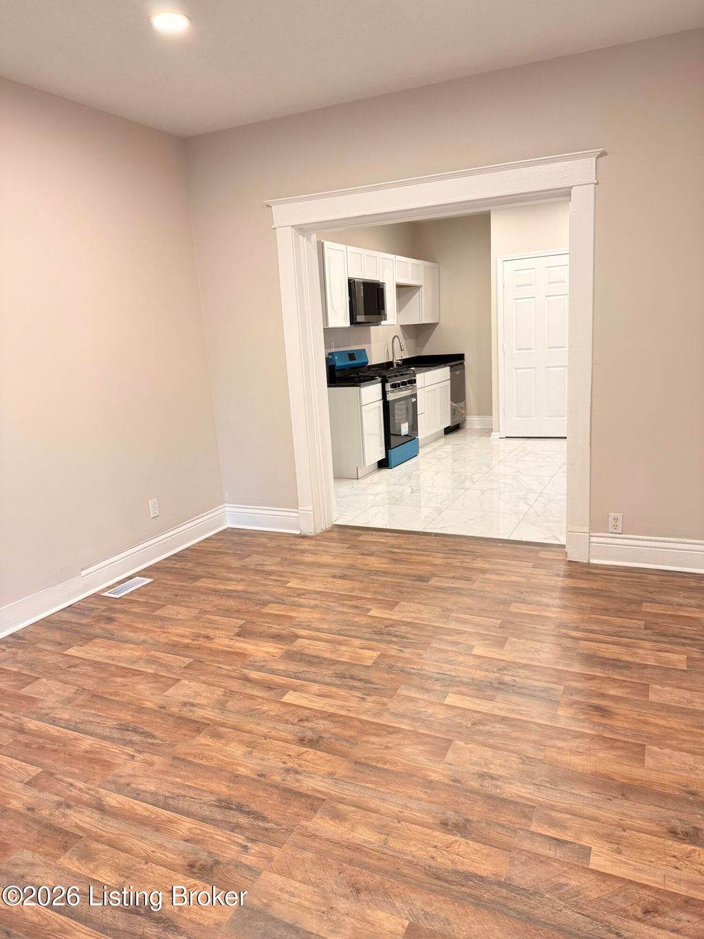 Photo of 2530 W Kentucky St, Louisville, KY 40210 (MLS # 1707082)