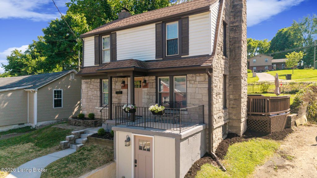 Photo of 1594 Belmar Dr, Louisville, KY 40213 (MLS # 1717610)