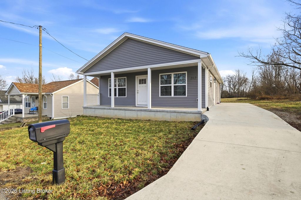 Photo of 212 Chandler St, Elizabethtown, KY 42701 (MLS # 1709369)