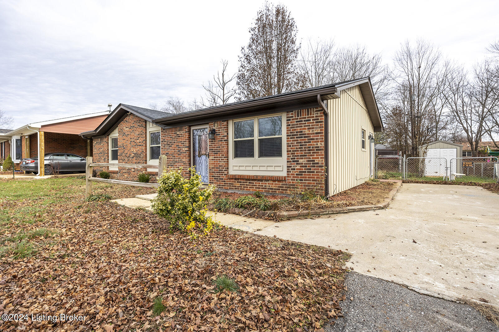 106 Debbie Dr, Vine Grove, Kentucky image 2