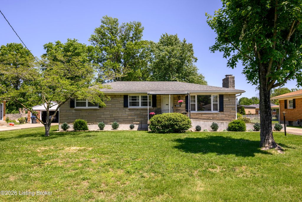 Photo of 4929 Swaps Ln, Louisville, KY 40216 (MLS # 1717619)