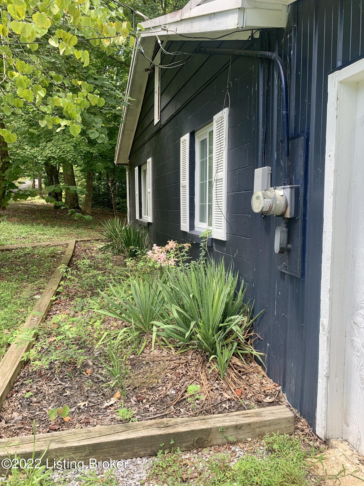 110 Andrews Ln, Jamestown, Kentucky image 2