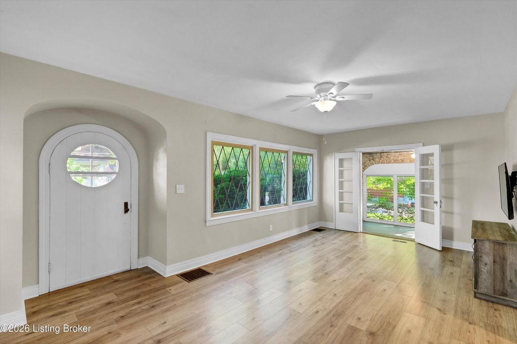 Photo of 1026 English Ave, Louisville, KY 40217 (MLS # 1717073)