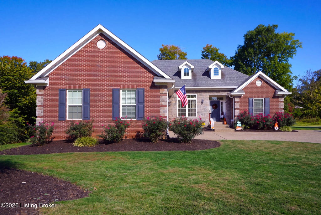 Photo of 528 Wood Lake Dr, La Grange, KY 40031 (MLS # 1732478)