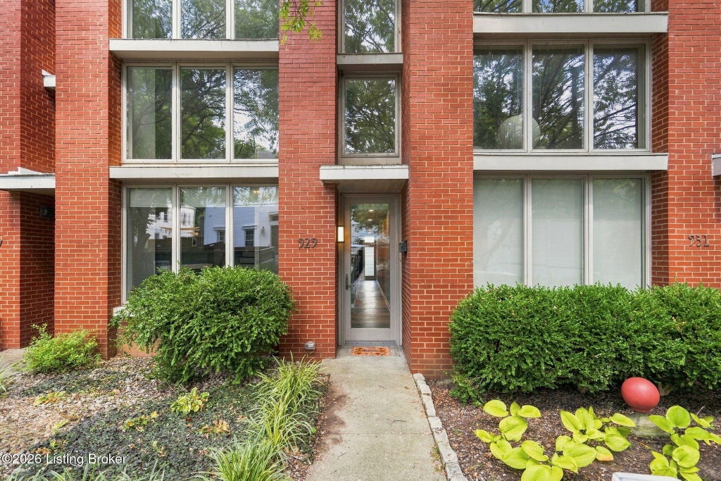 Photo of 929 Franklin St, Louisville, KY 40206 (MLS # 1729051)