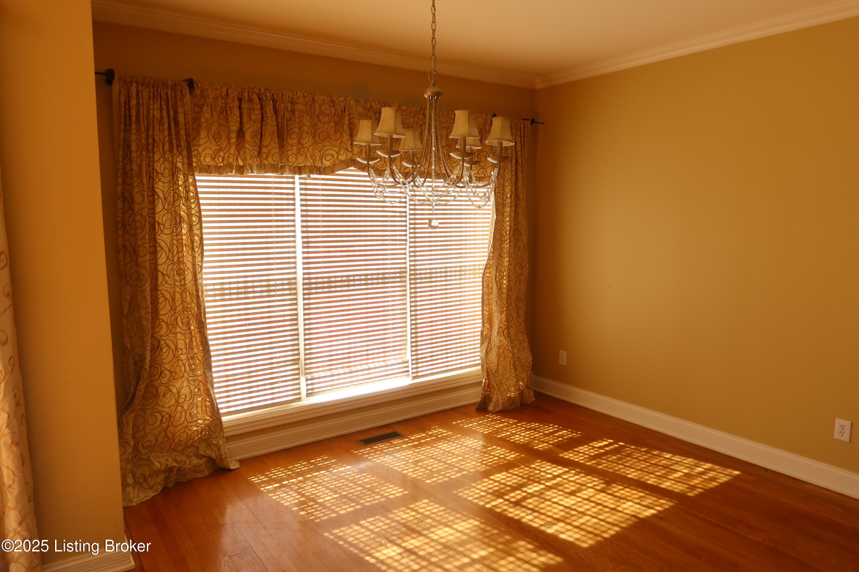 3234 Ridge Brook Cir, Louisville, Kentucky image 10