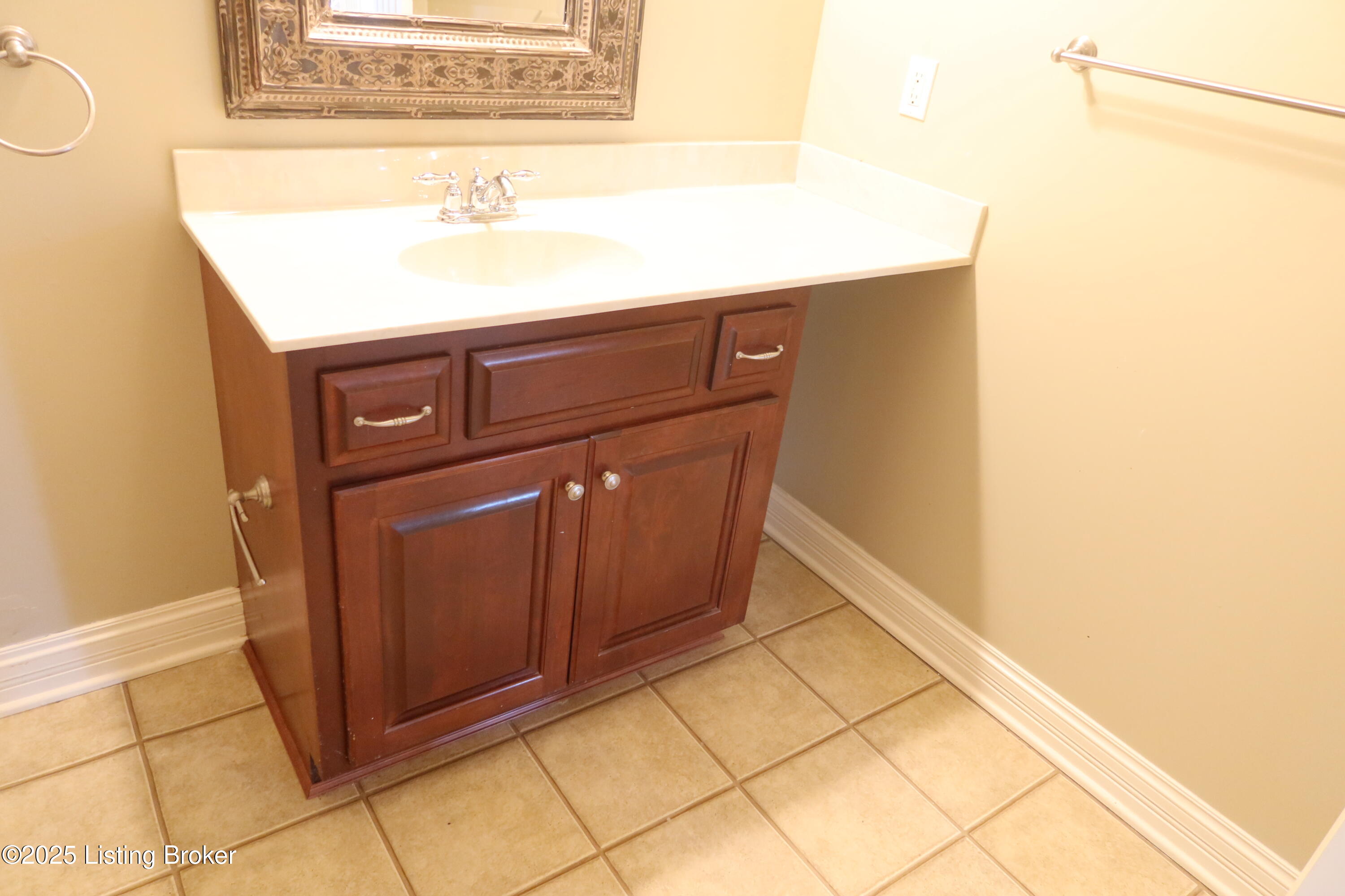 3234 Ridge Brook Cir, Louisville, Kentucky image 23
