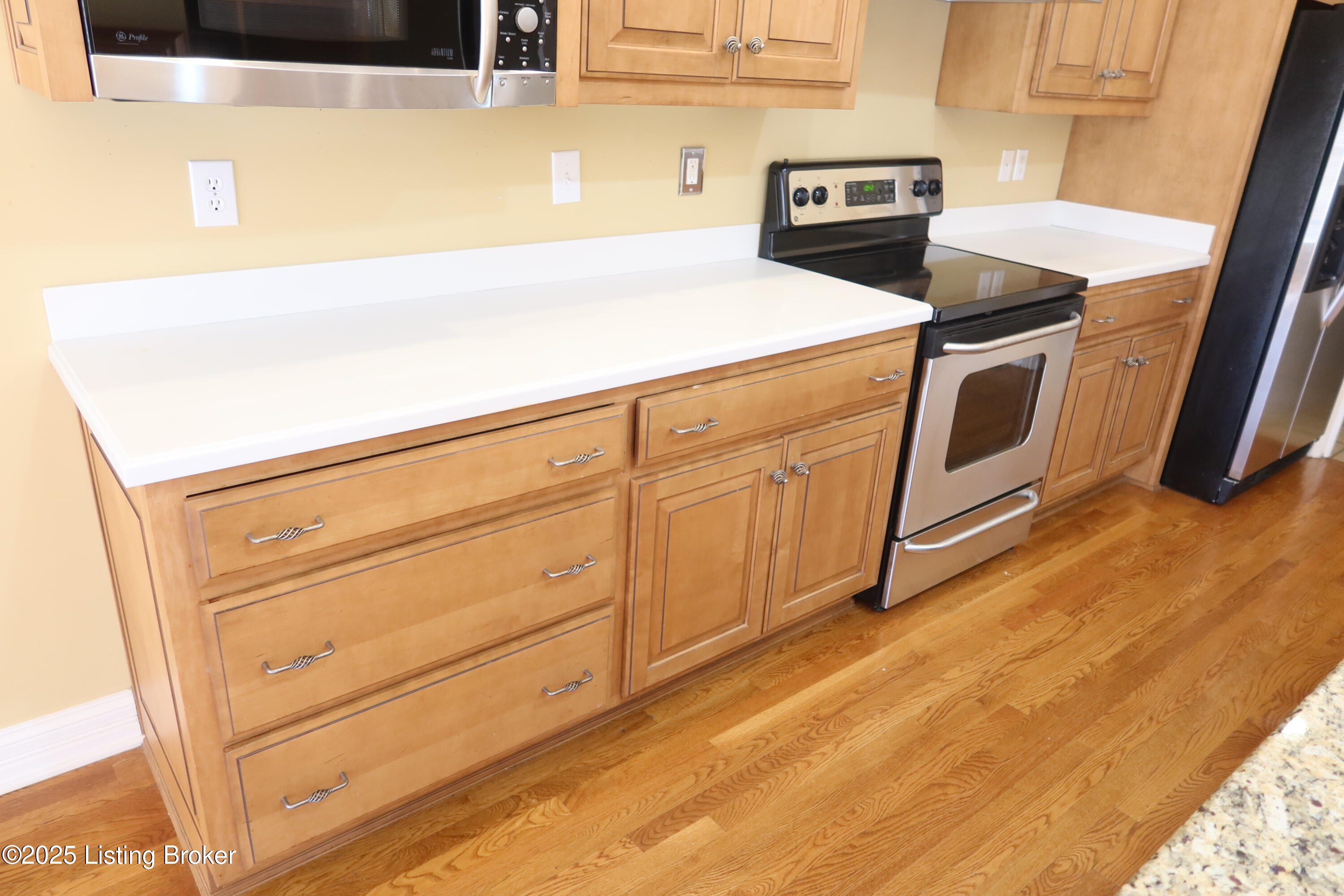 3234 Ridge Brook Cir, Louisville, Kentucky image 4