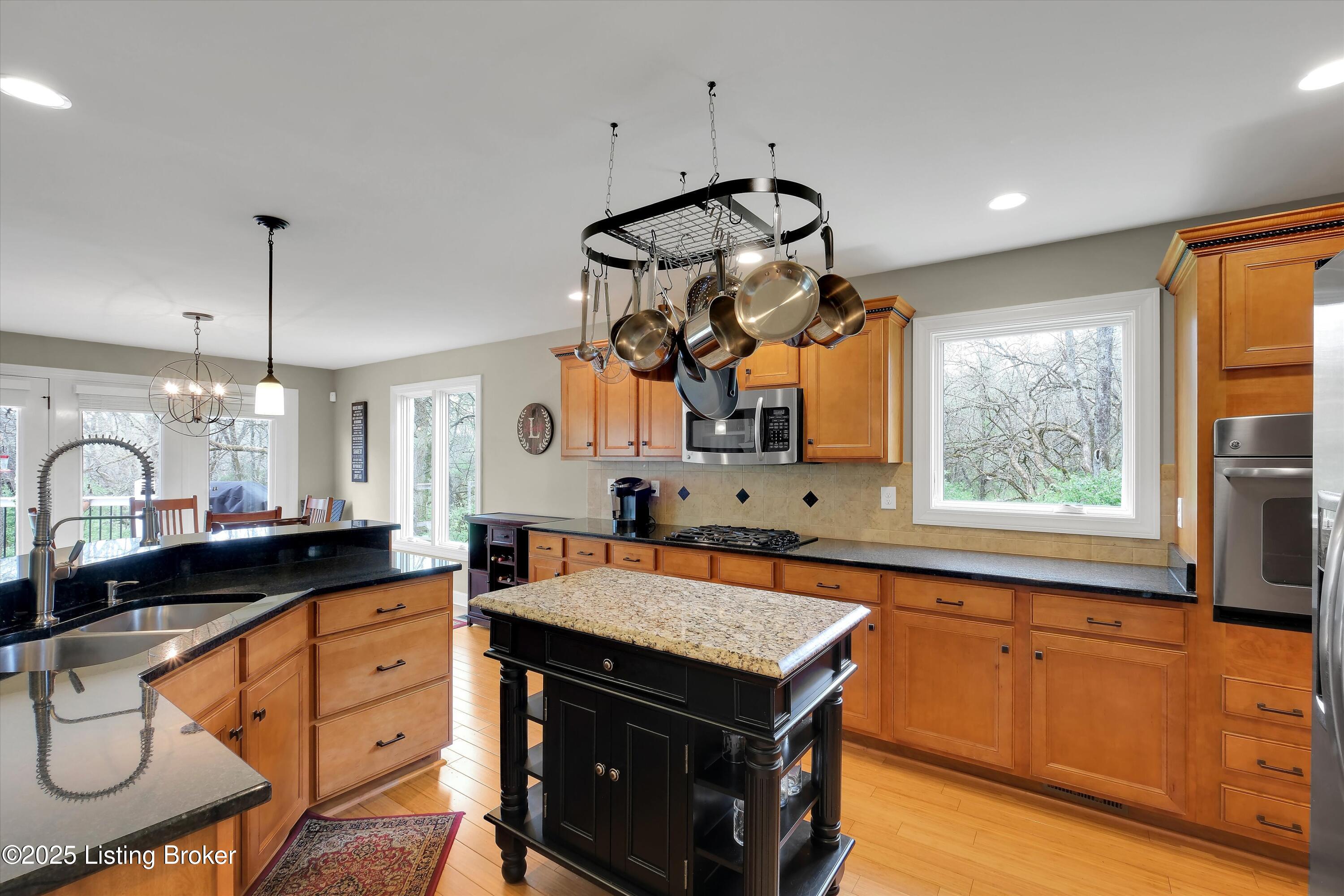 1422 Aaron Creek Dr, Fisherville, Pennsylvania image 15