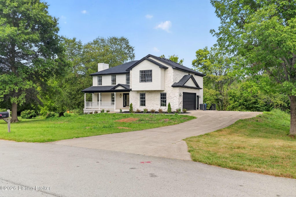 Photo of 3815 Carriage Pointe Dr, Crestwood, KY 40014 (MLS # 1728585)