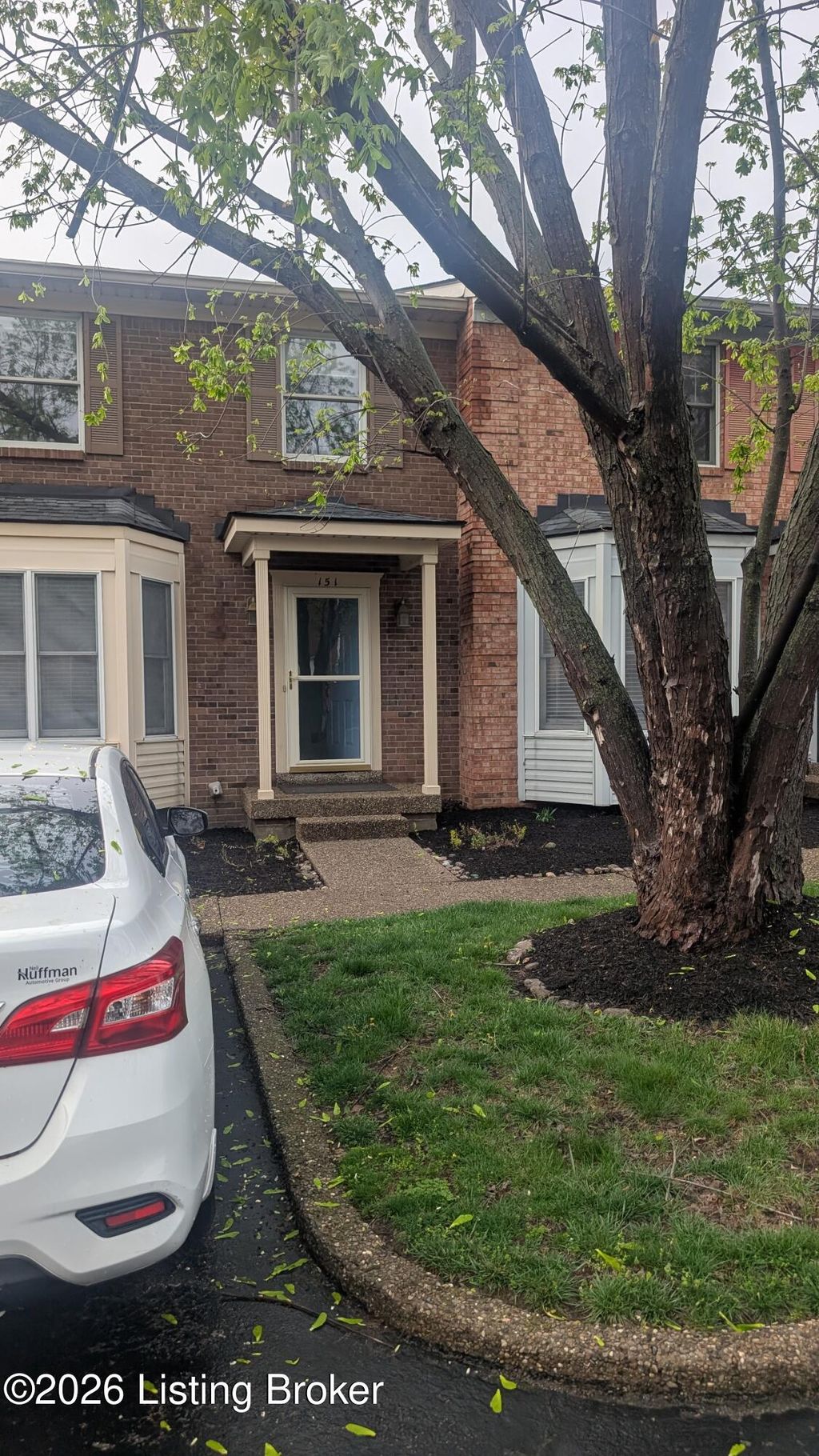 Photo of 151 Gardiner Lake Rd, Louisville, KY 40205 (MLS # 1709880)