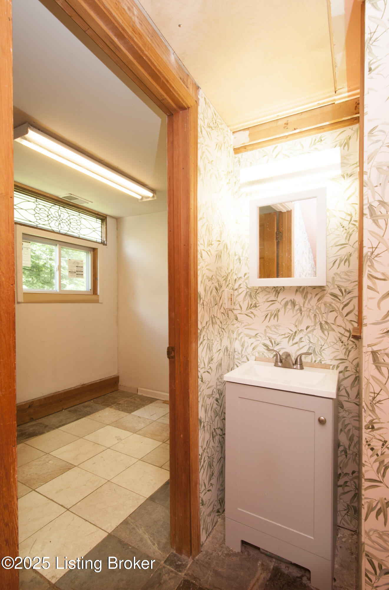 357 Ridgeway Ave, Louisville, Pennsylvania image 23