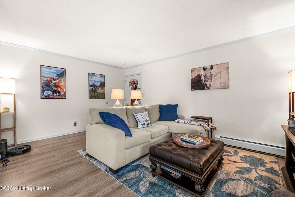 Photo of 1710 Odaniel Ave #APT 25, Louisville, KY 40213 (MLS # 1706650)