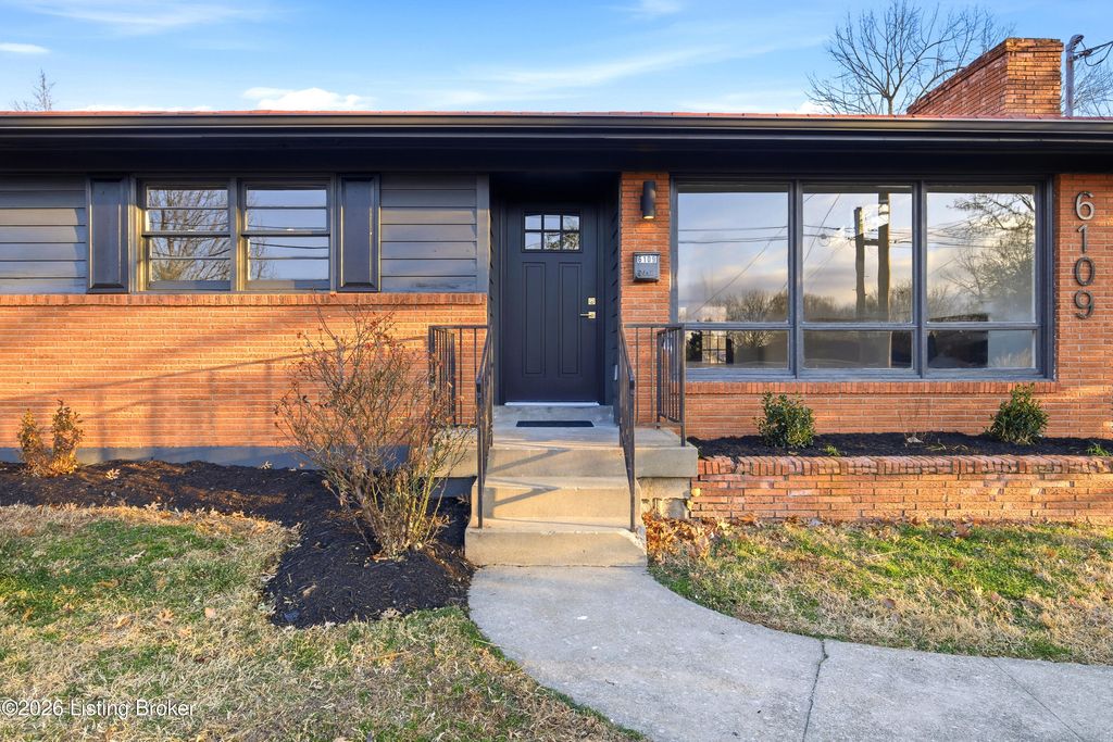 Photo of 6109 Princess Way, Louisville, KY 40219 (MLS # 1706861)