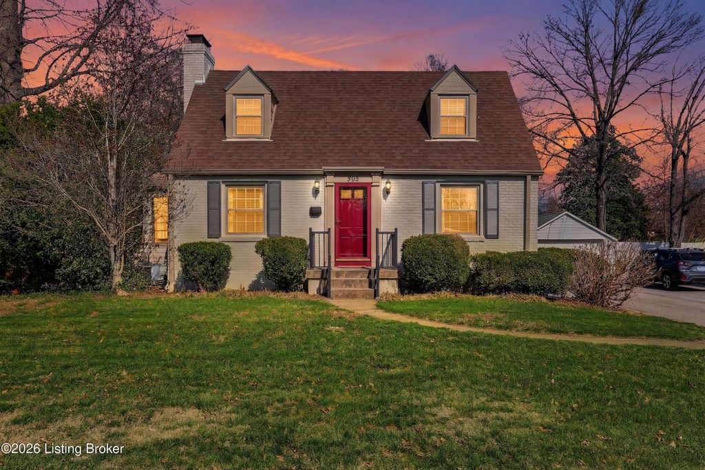 Photo of 303 N Hubbards Ln, Louisville, KY 40207 (MLS # 1715246)