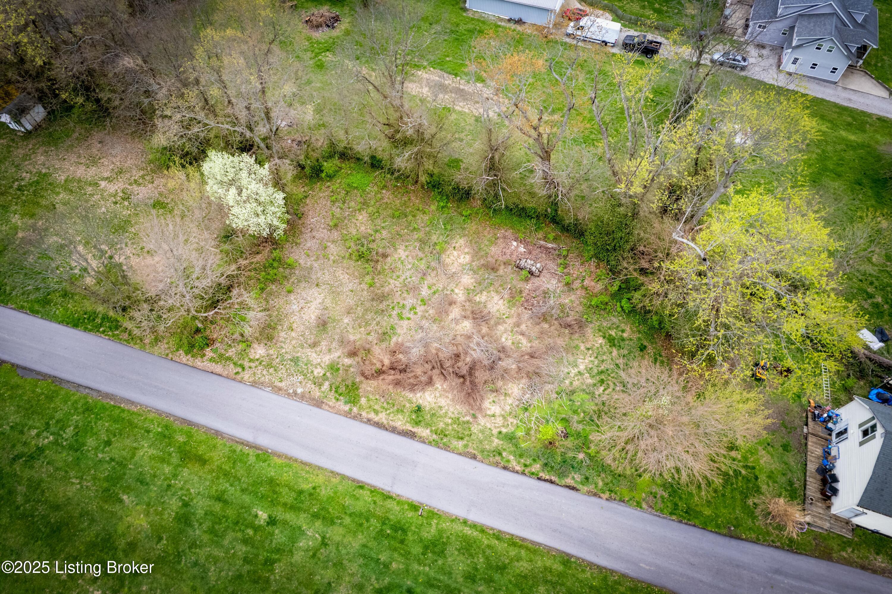 1935 Flood Rd, Shelbyville, Pennsylvania image 2