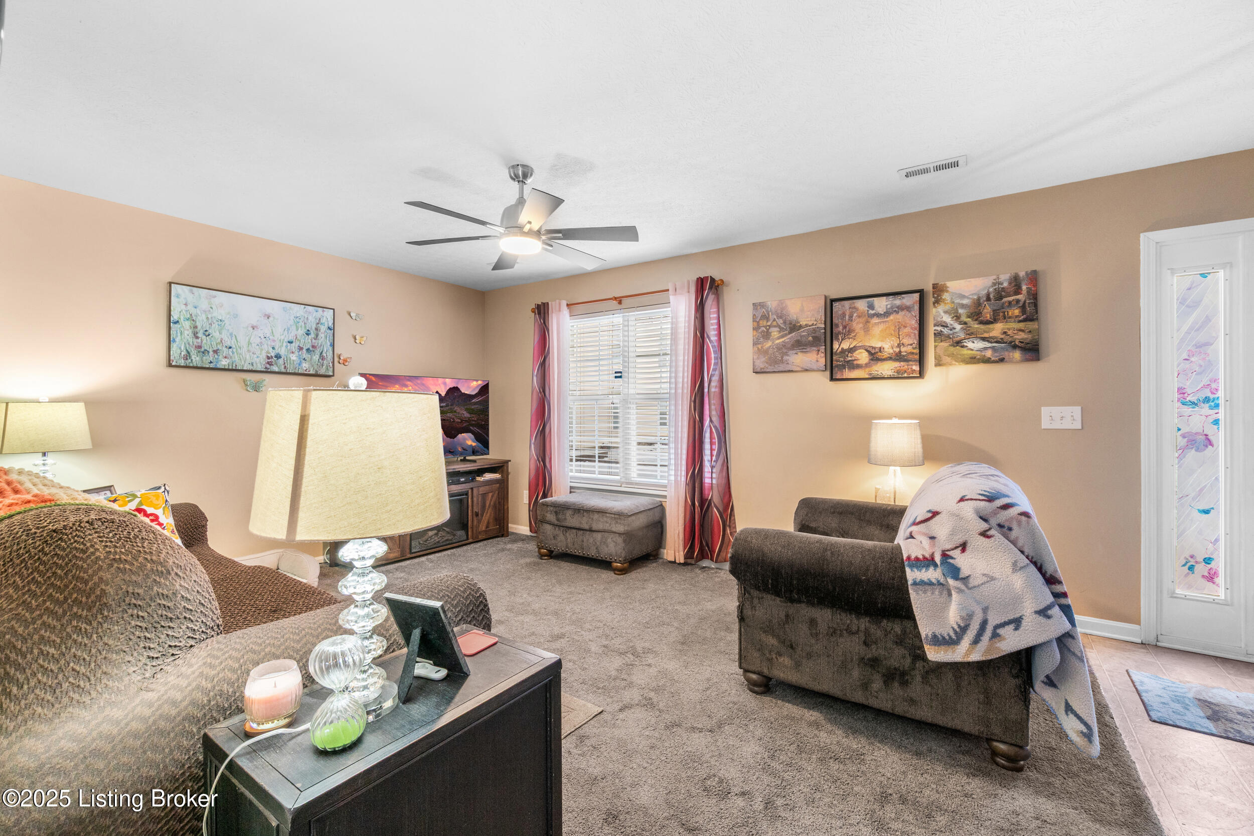 9616 Bayberry Green Ln, Louisville, Kentucky image 7