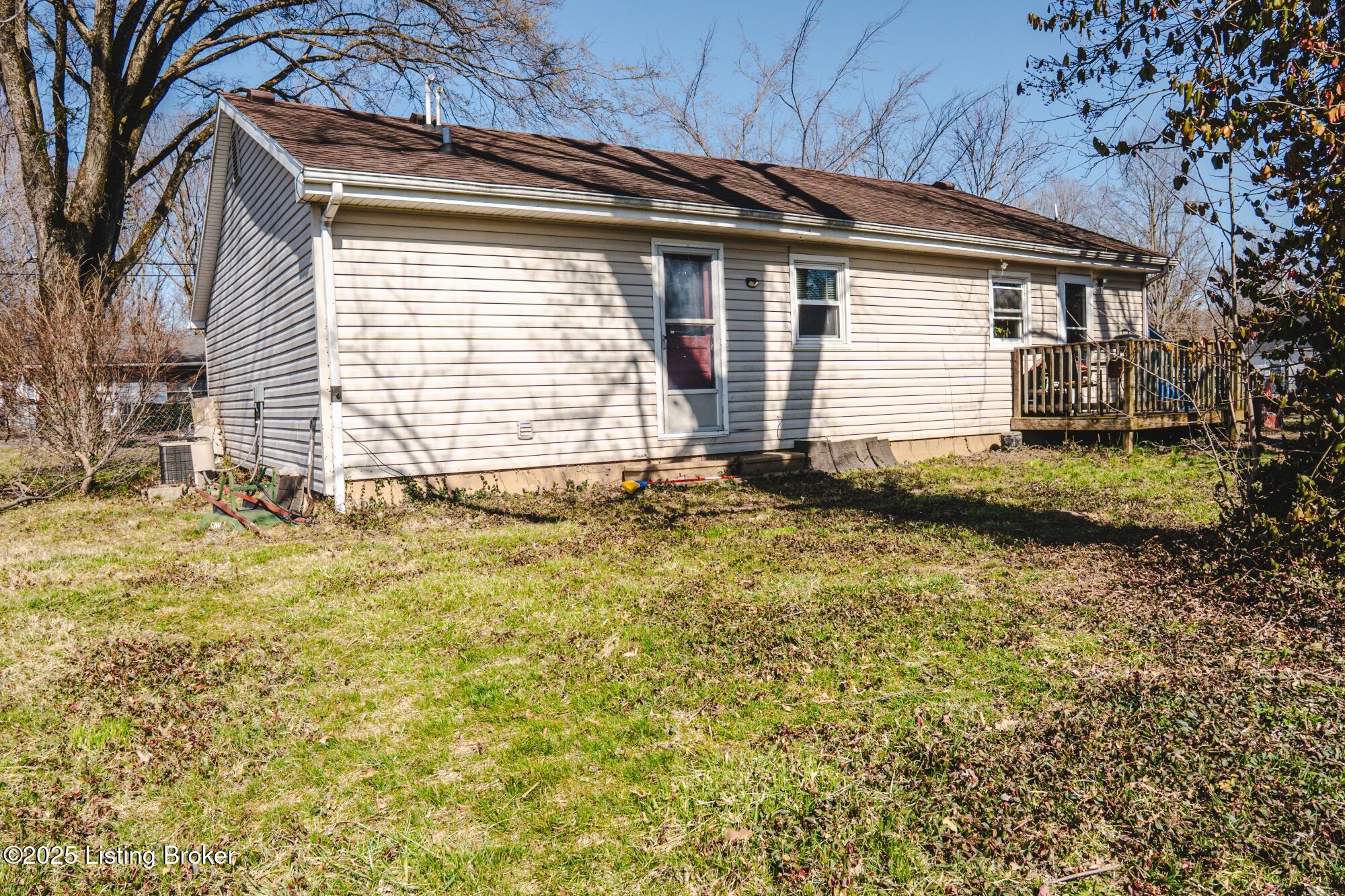 13705 S Blakely Ln, Louisville, Kentucky image 21