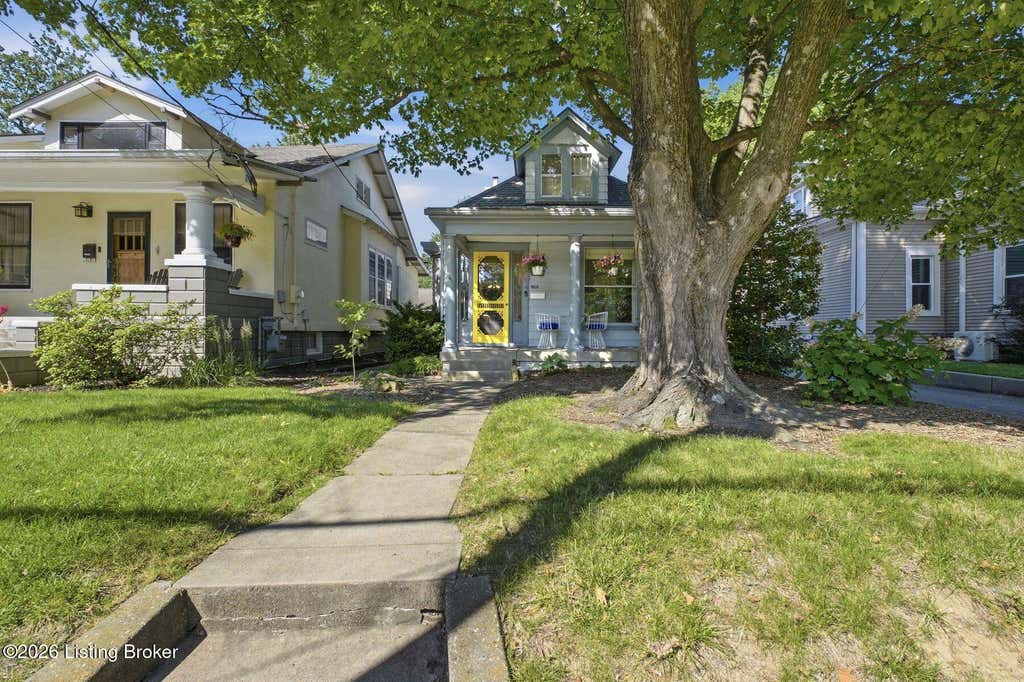 Photo of 1700 Fernwood Ave, Louisville, KY 40205 (MLS # 1721955)