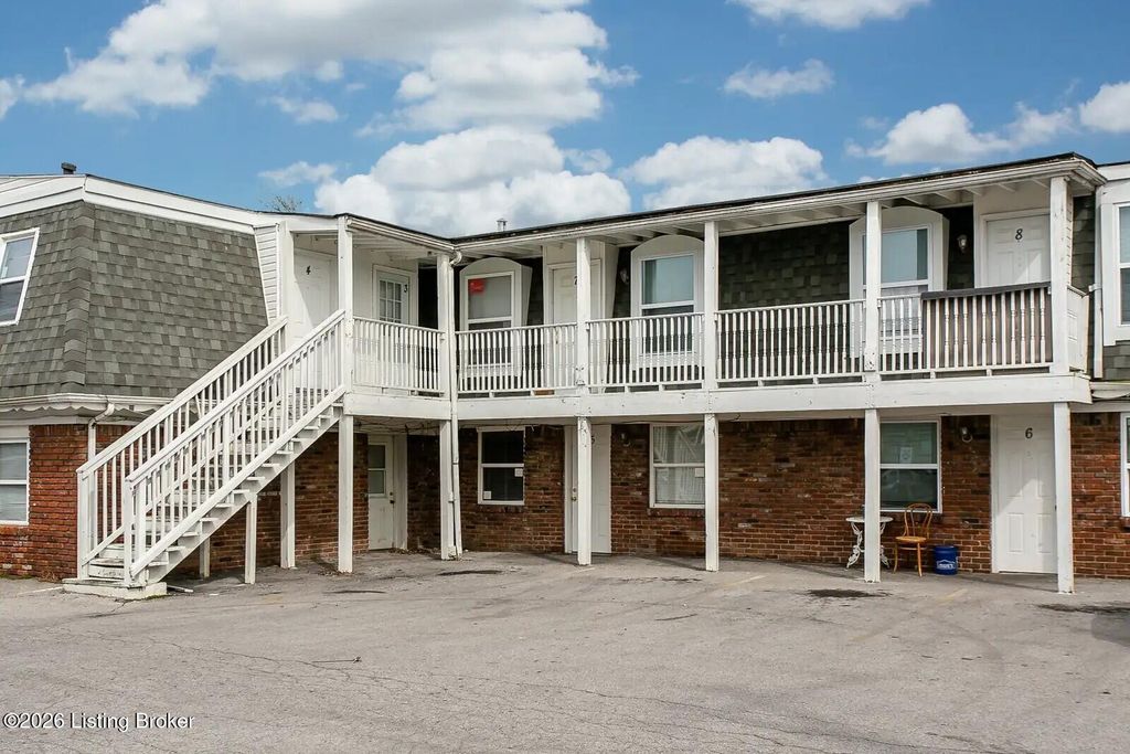 Photo of 5419 New Cut Rd, Louisville, KY 40214 (MLS # 1712462)