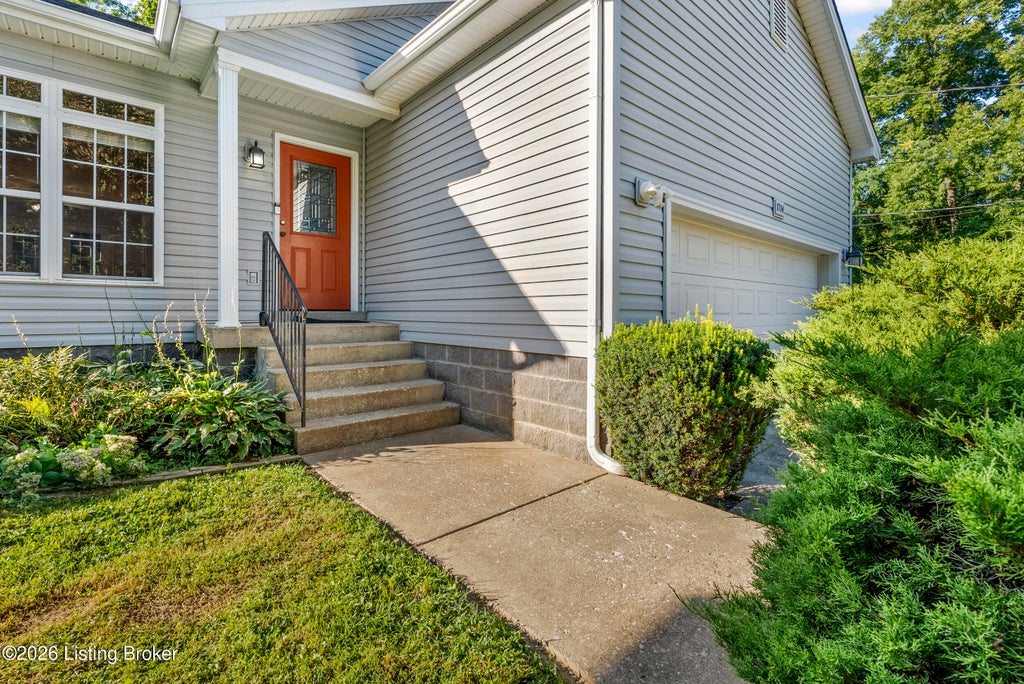 Photo of 1714 Sheridan Ave, Louisville, KY 40213 (MLS # 1725650)