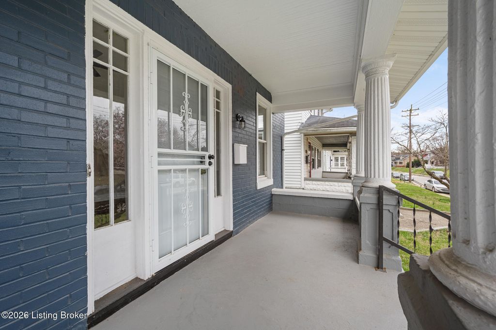 Photo of 619 S 41st St, Louisville, KY 40211 (MLS # 1711474)